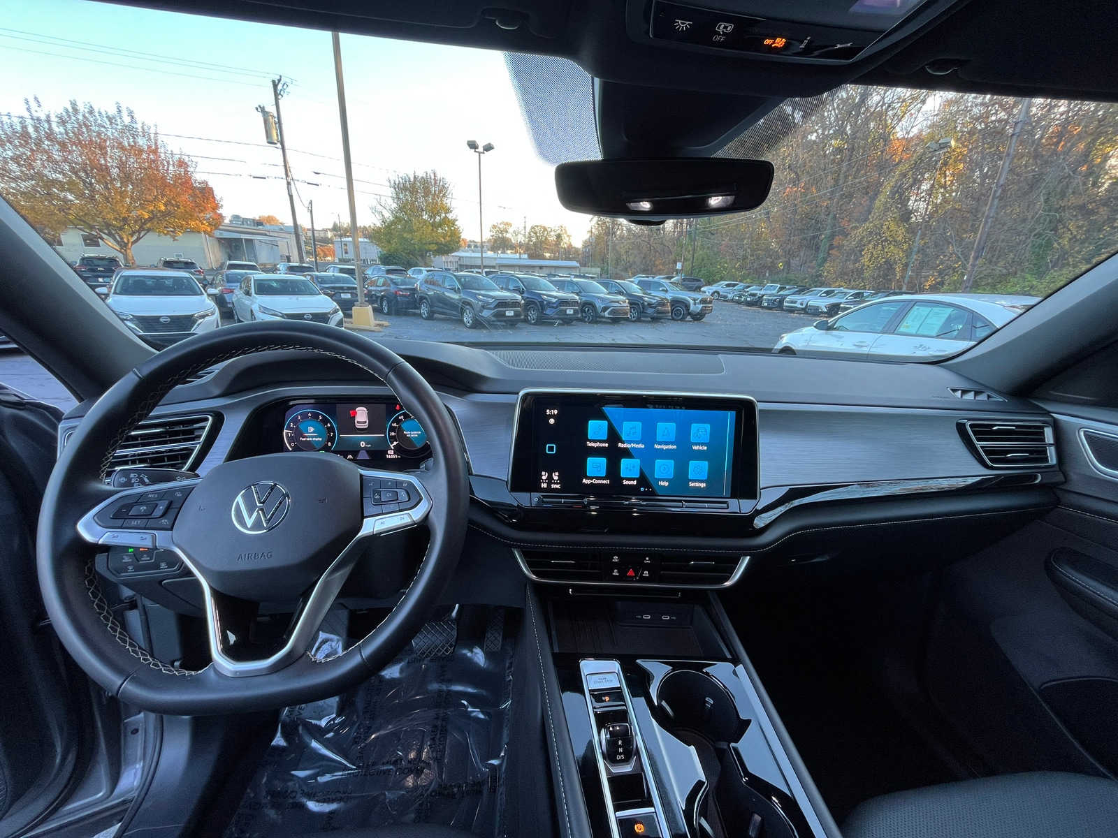 Thumbnail: 2025 Volkswagen Atlas - 3