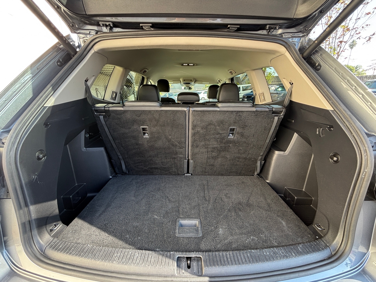 Thumbnail: 2025 Volkswagen Atlas - 6