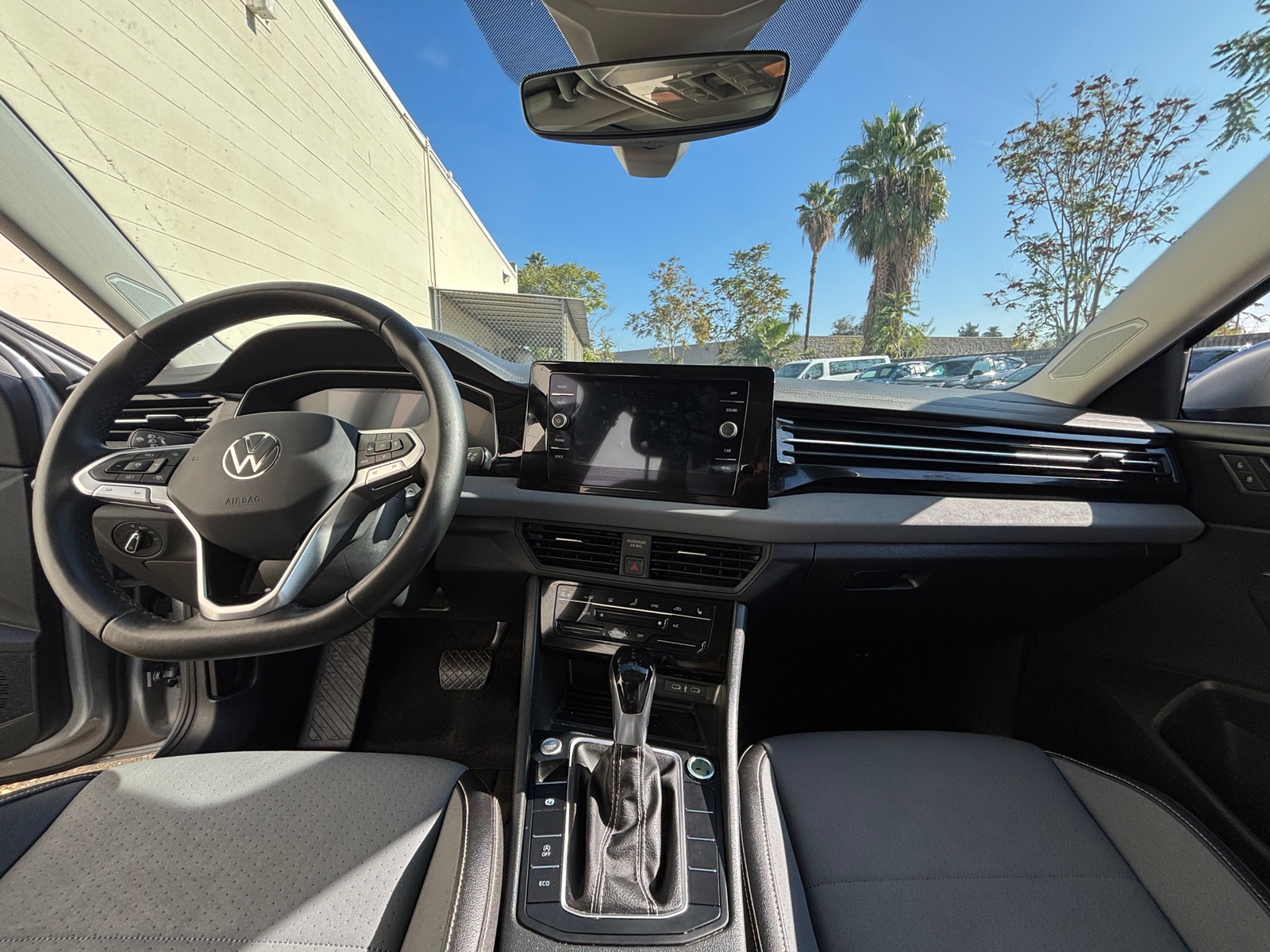 Thumbnail: 2025 Volkswagen Jetta - 3