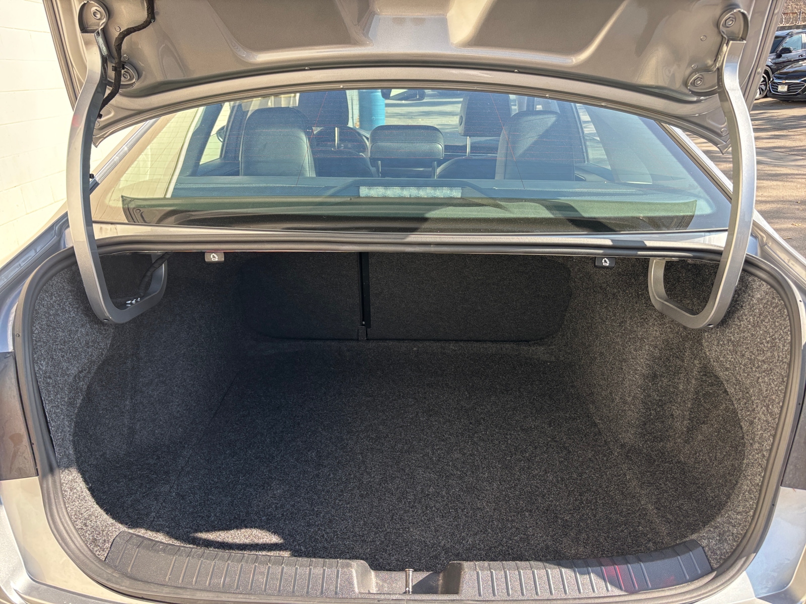 Thumbnail: 2025 Volkswagen Jetta - 6