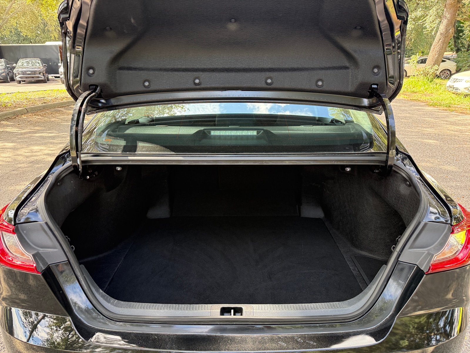 Thumbnail: 2025 Toyota Camry - 4