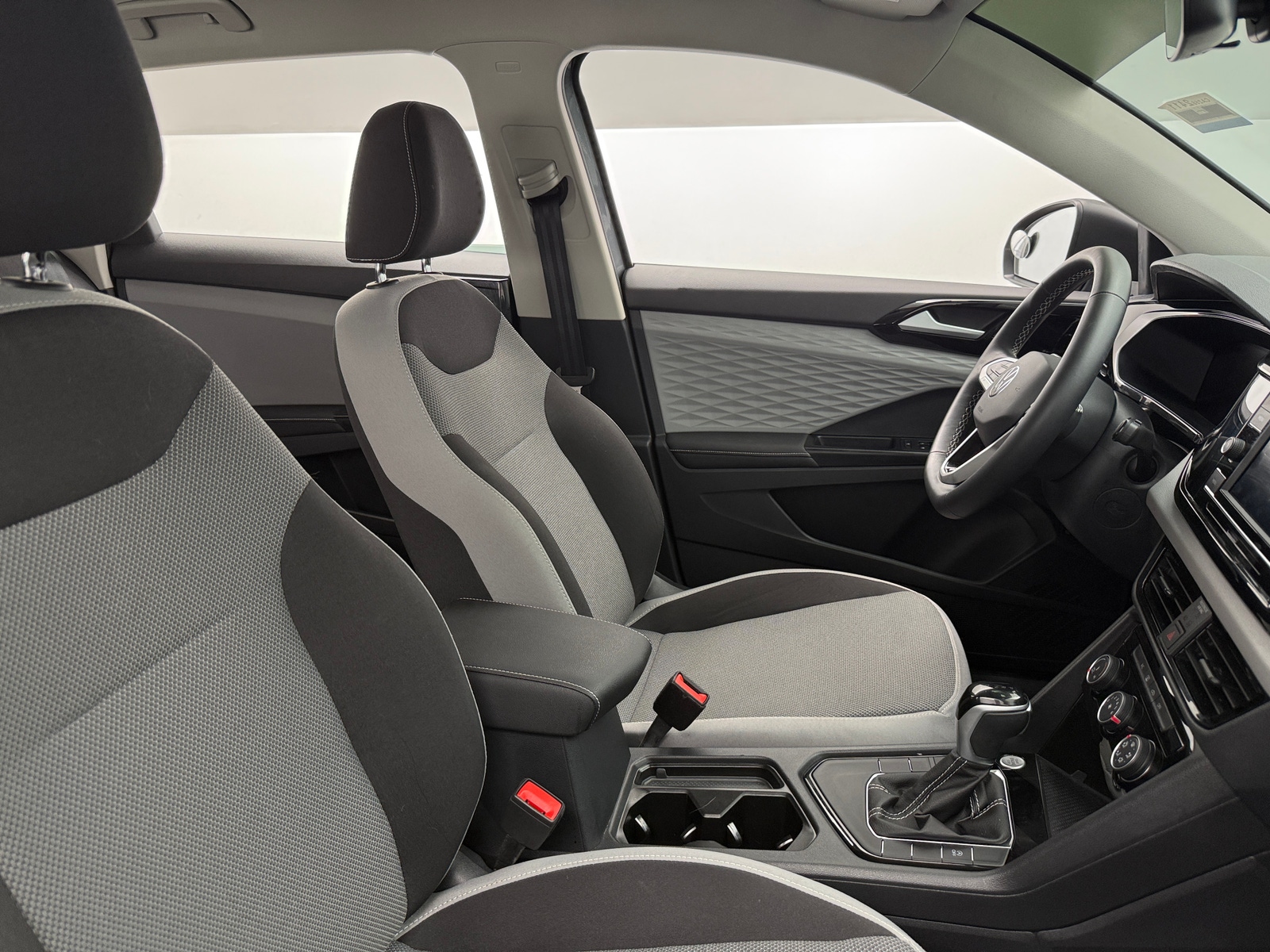 Thumbnail: 2024 Volkswagen Taos - 2