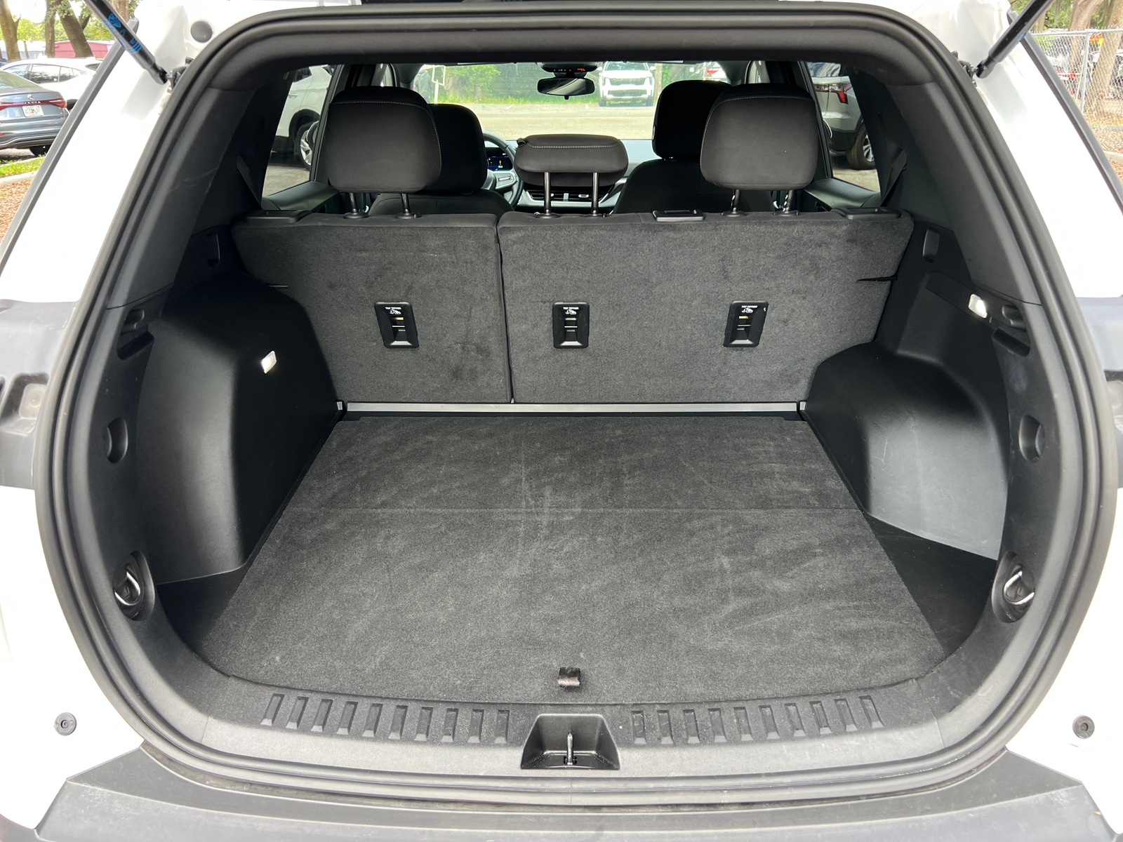 Thumbnail: 2025 Chevrolet Equinox - 4