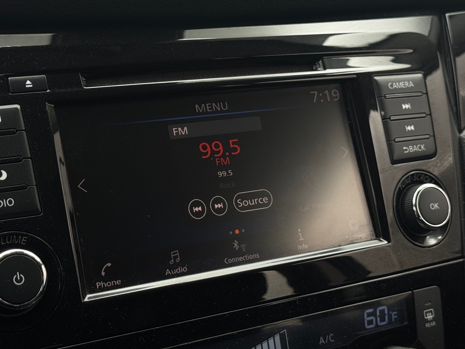 Thumbnail: 2020 Nissan Rogue Sport - 4