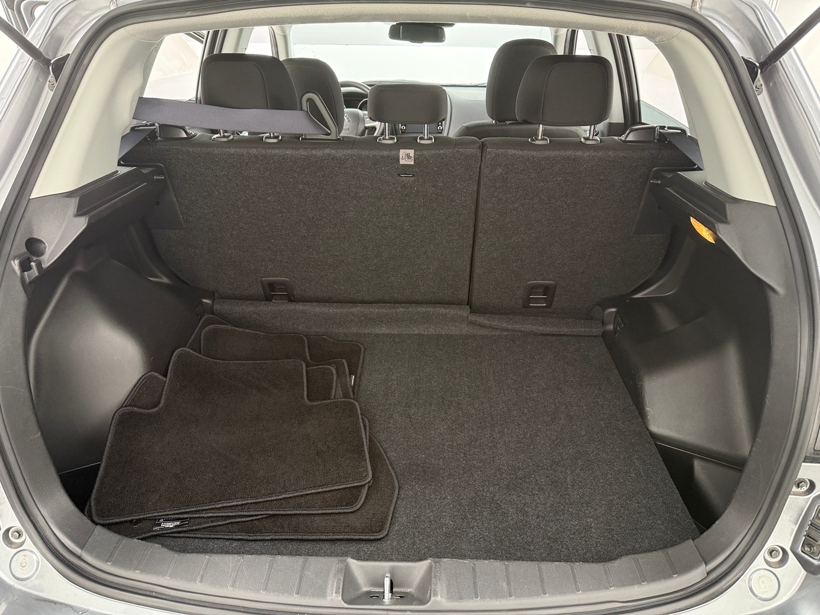 Thumbnail: 2025 Mitsubishi Outlander Sport - 7