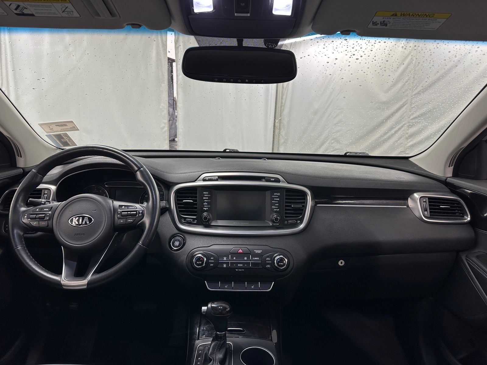 Thumbnail: 2017 Kia Sorento - 2