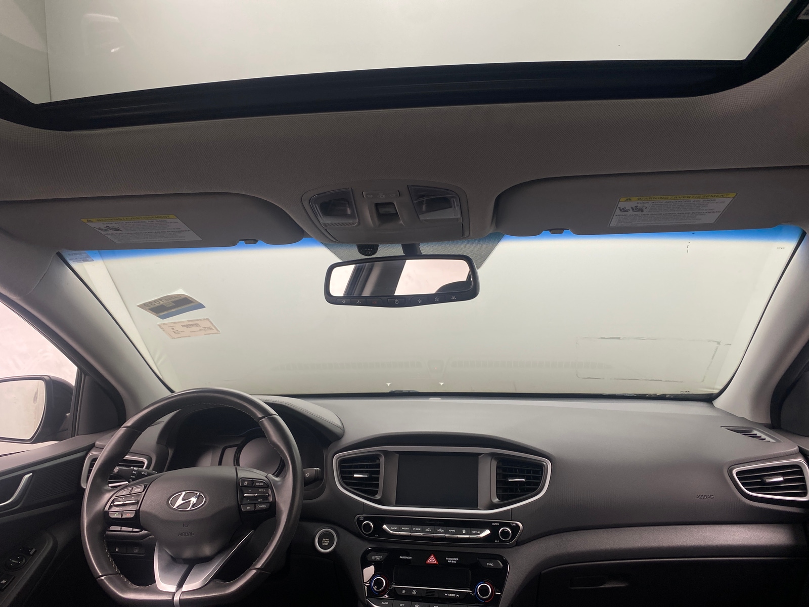 Thumbnail: 2017 Hyundai Ioniq - 2