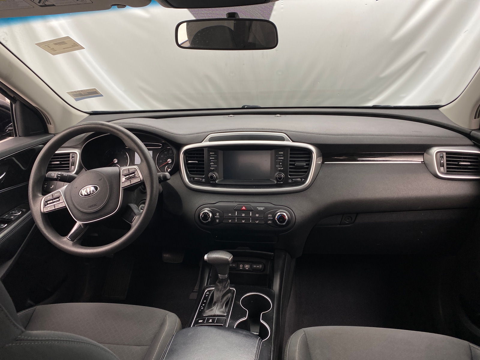 Thumbnail: 2020 Kia Sorento - 3