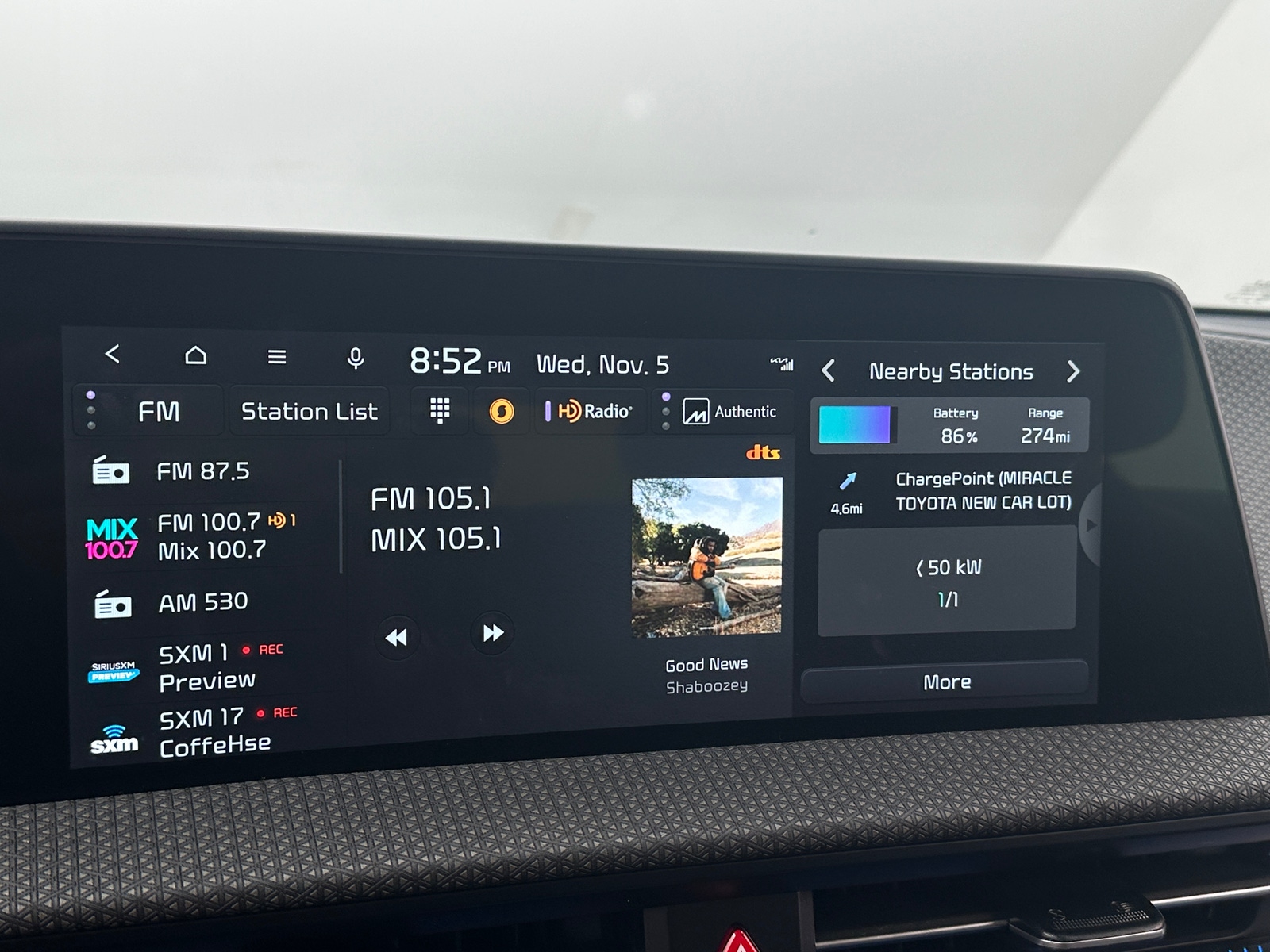 Thumbnail: 2022 Kia EV6 - 4