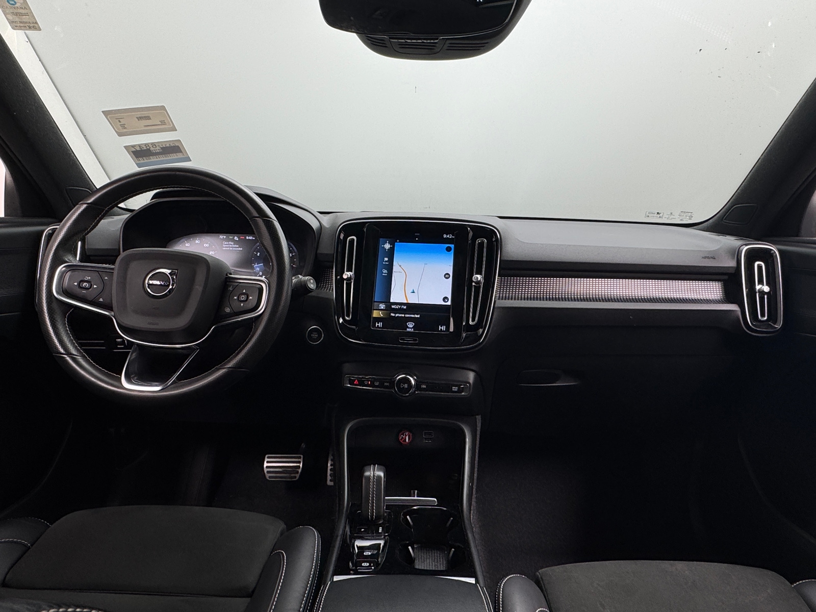 Thumbnail: 2021 Volvo XC40 - 2