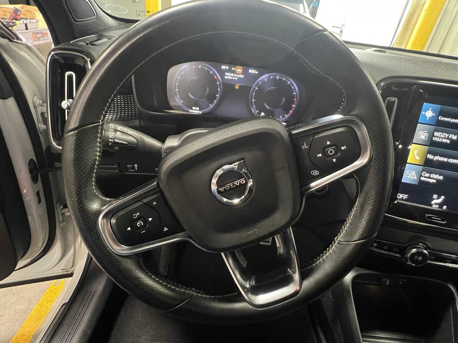 Thumbnail: 2021 Volvo XC40 - 4