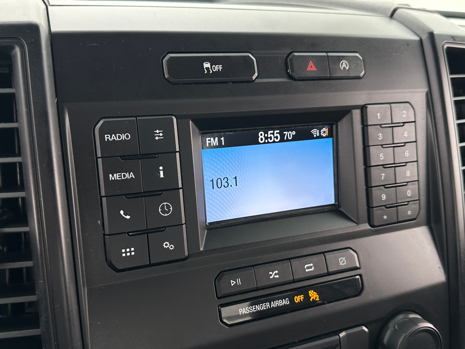 Thumbnail: 2018 Ford Econoline - 4