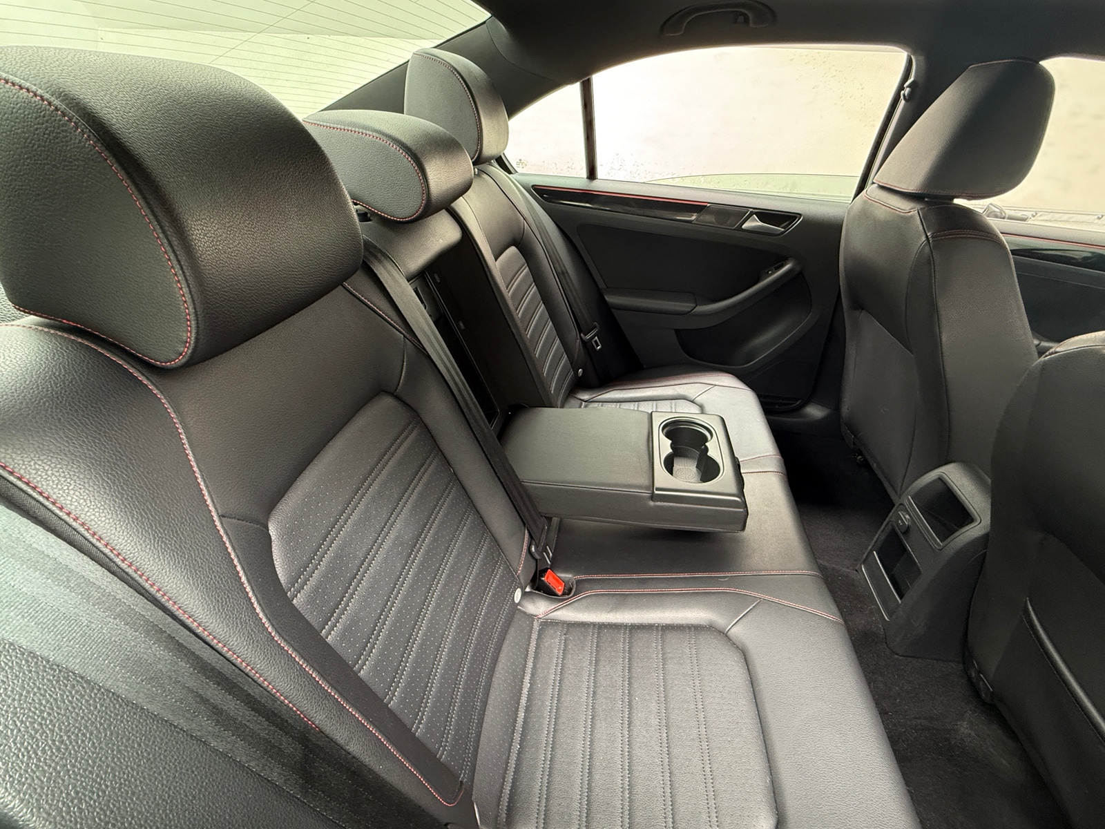 Thumbnail: 2017 Volkswagen Jetta - 5