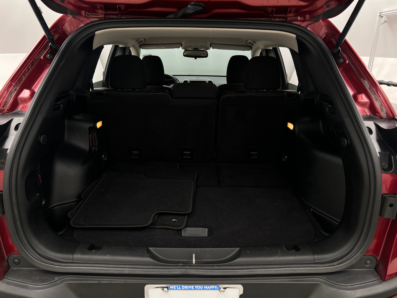 Thumbnail: 2017 Jeep Cherokee - 7