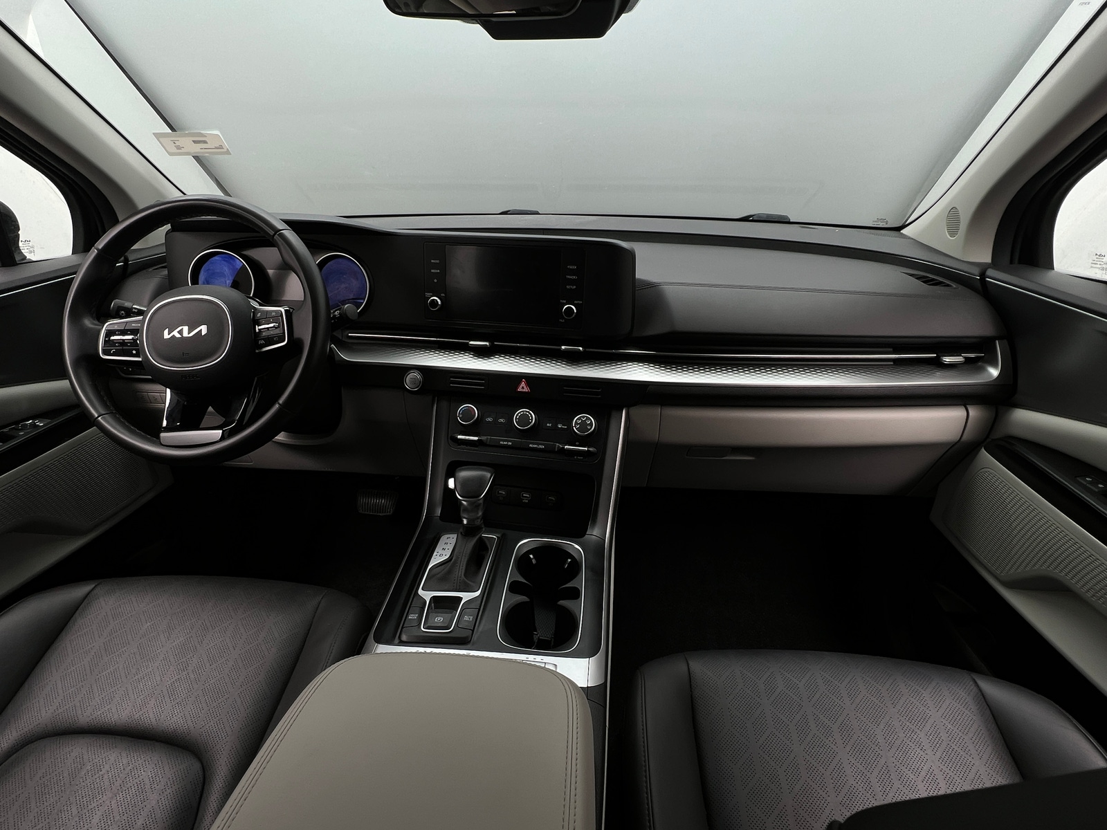 Thumbnail: 2024 Kia Carnival - 2