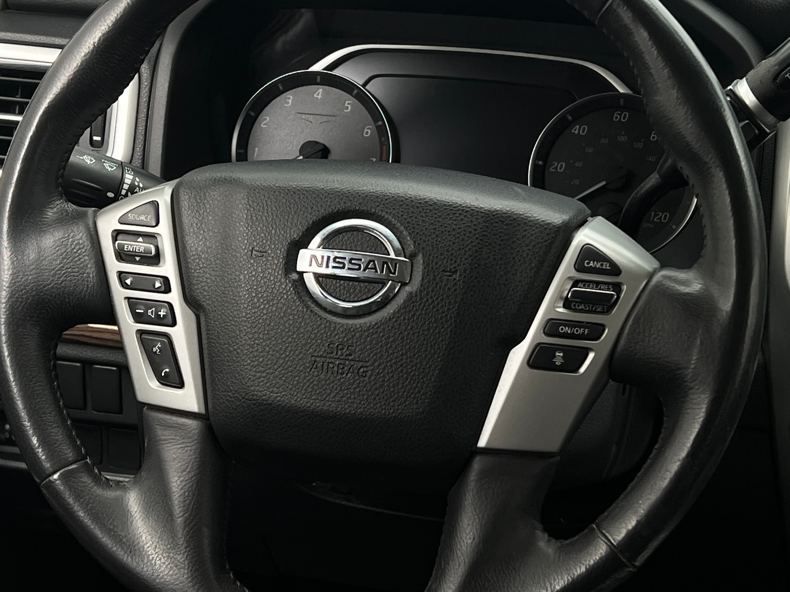 Thumbnail: 2020 Nissan Titan - 4