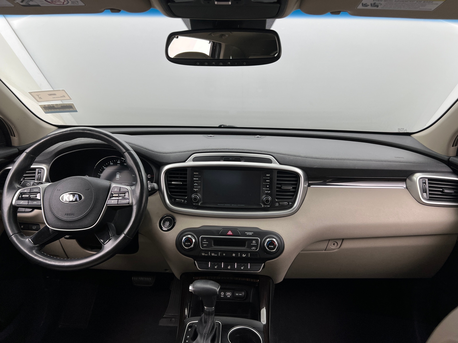 Thumbnail: 2019 Kia Sorento - 2