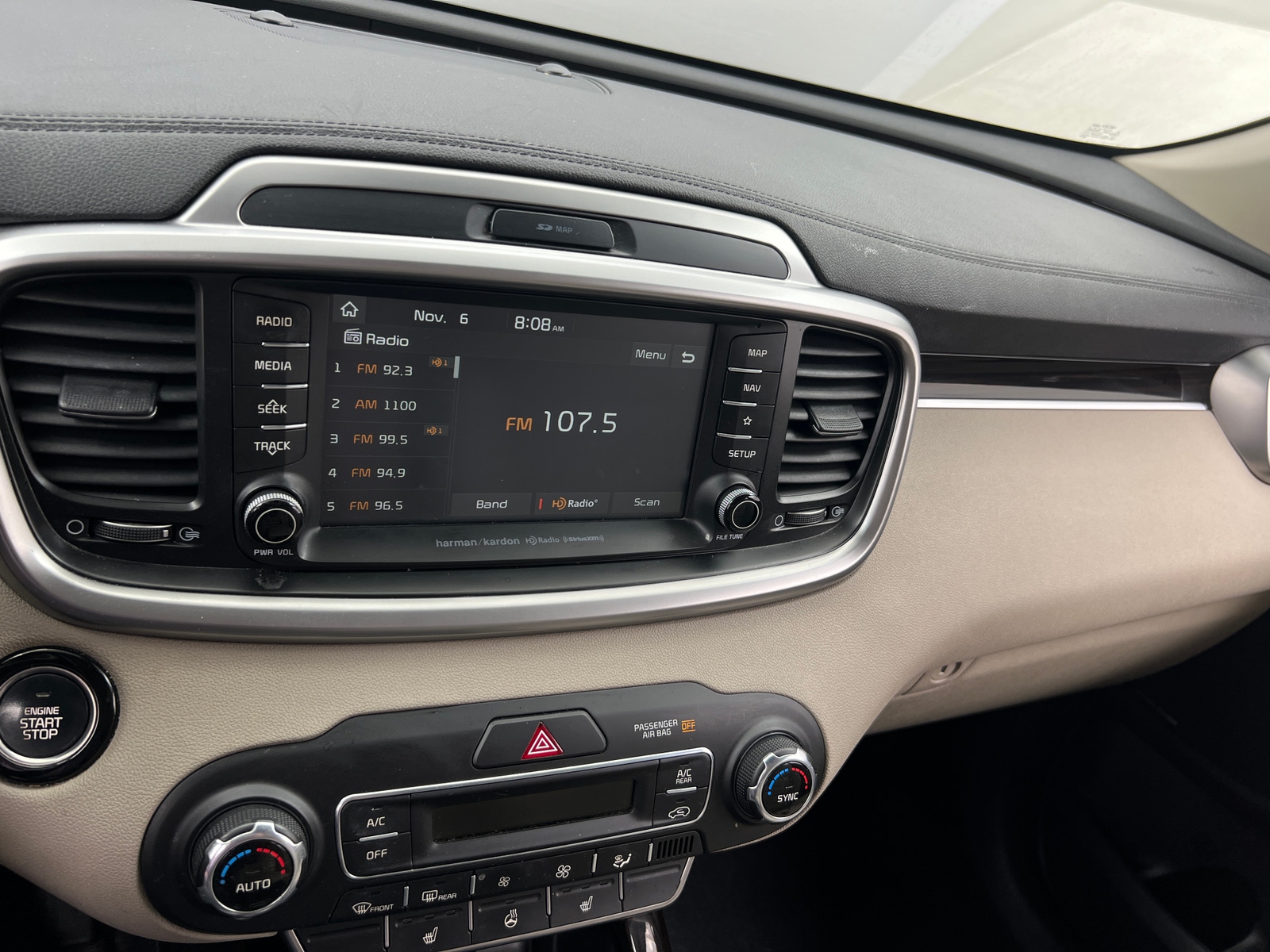 Thumbnail: 2019 Kia Sorento - 3