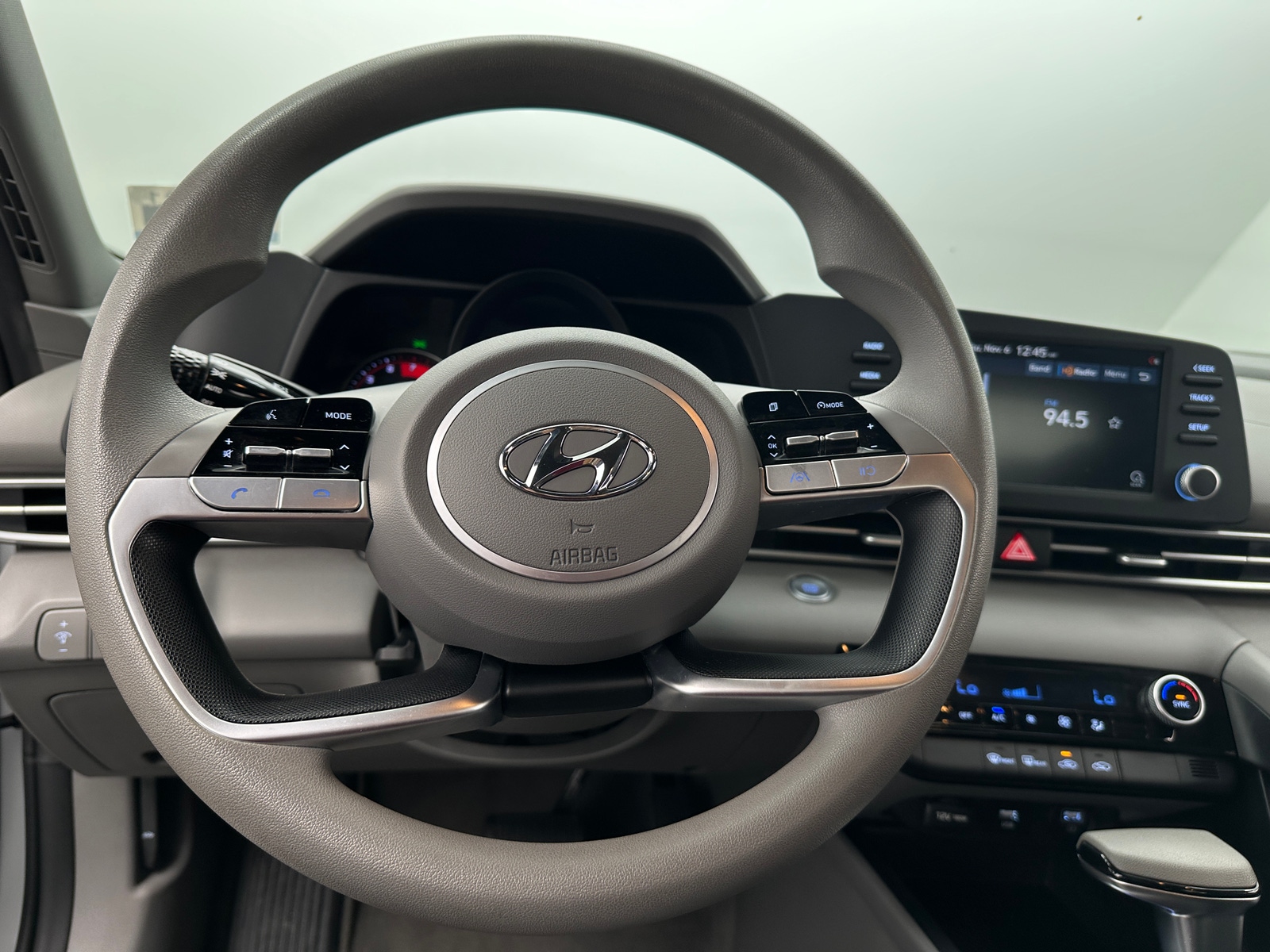 Thumbnail: 2021 Hyundai Elantra - 5