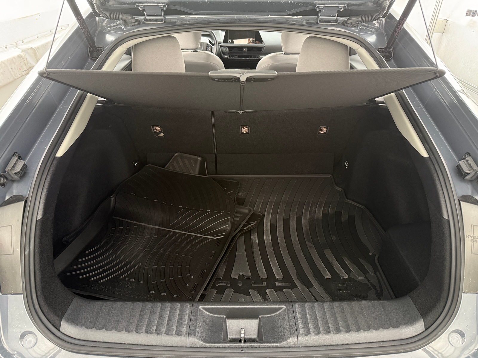 Thumbnail: 2024 Toyota Prius - 7