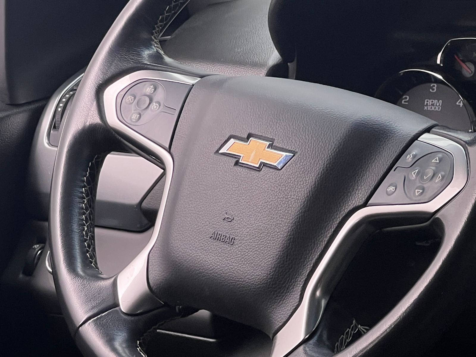 Thumbnail: 2019 Chevrolet Tahoe - 5