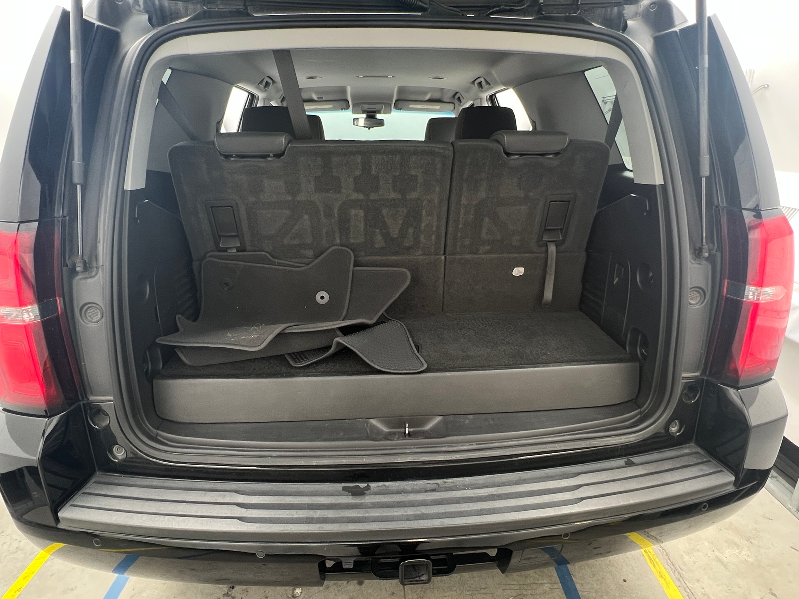 Thumbnail: 2019 Chevrolet Tahoe - 7