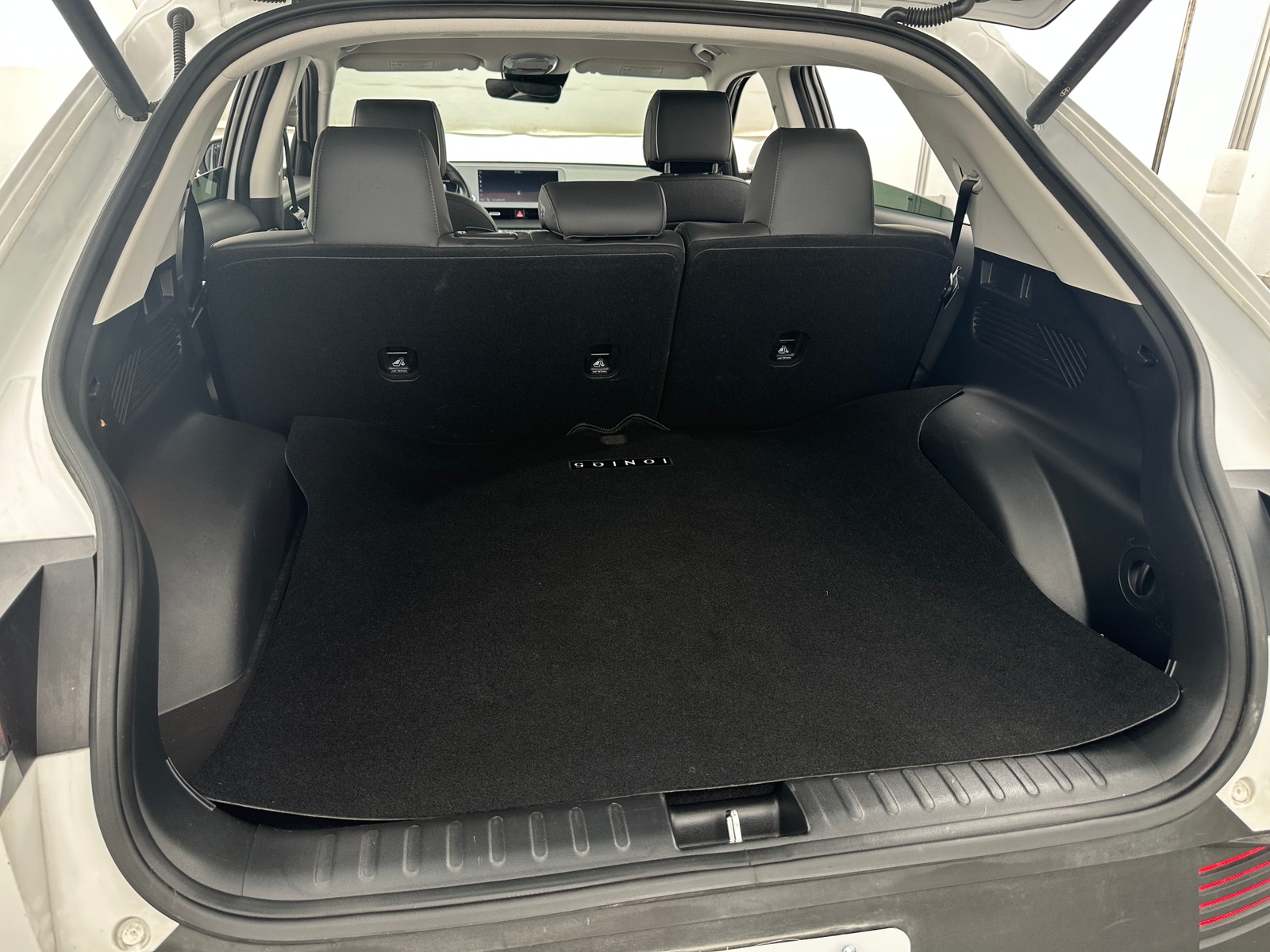 Thumbnail: 2023 Hyundai Ioniq 5 - 6