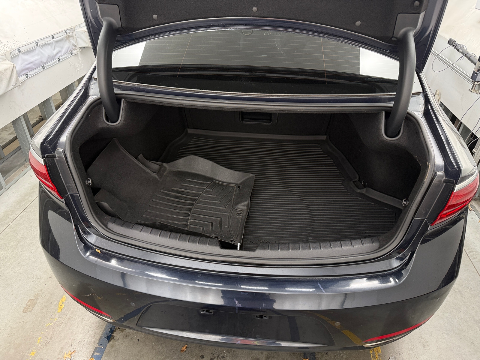 Thumbnail: 2018 Kia Cadenza - 6