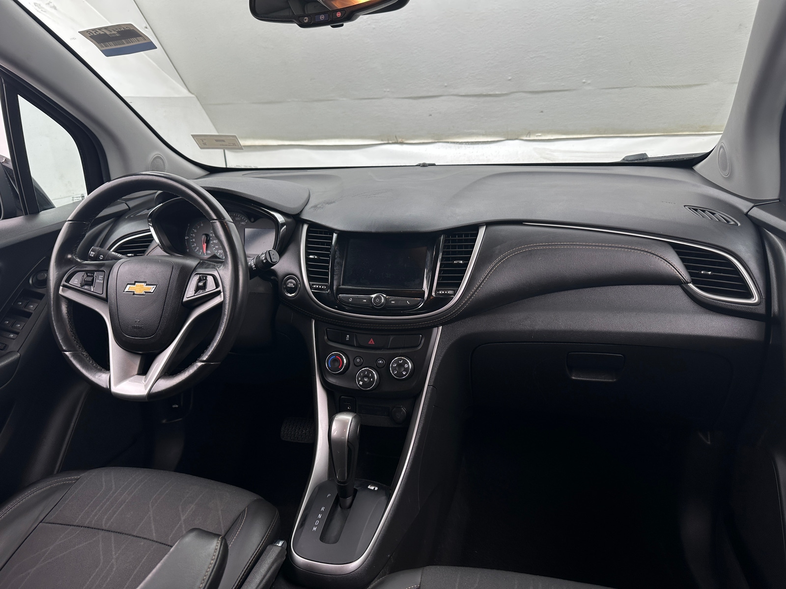 Thumbnail: 2022 Chevrolet Trax - 3