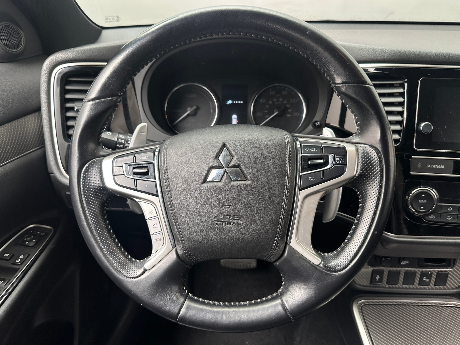 Thumbnail: 2019 Mitsubishi Outlander - 4