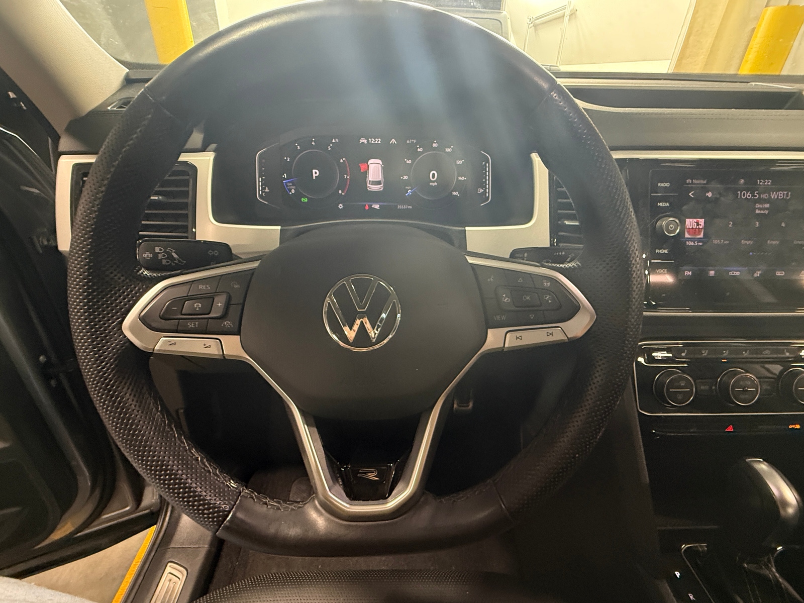 Thumbnail: 2022 Volkswagen Atlas - 4