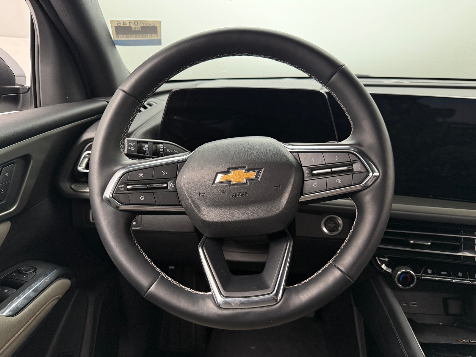 Thumbnail: 2025 Chevrolet Traverse - 5