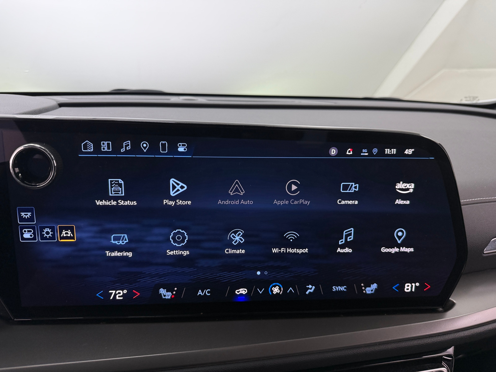 Thumbnail: 2025 Chevrolet Traverse - 4