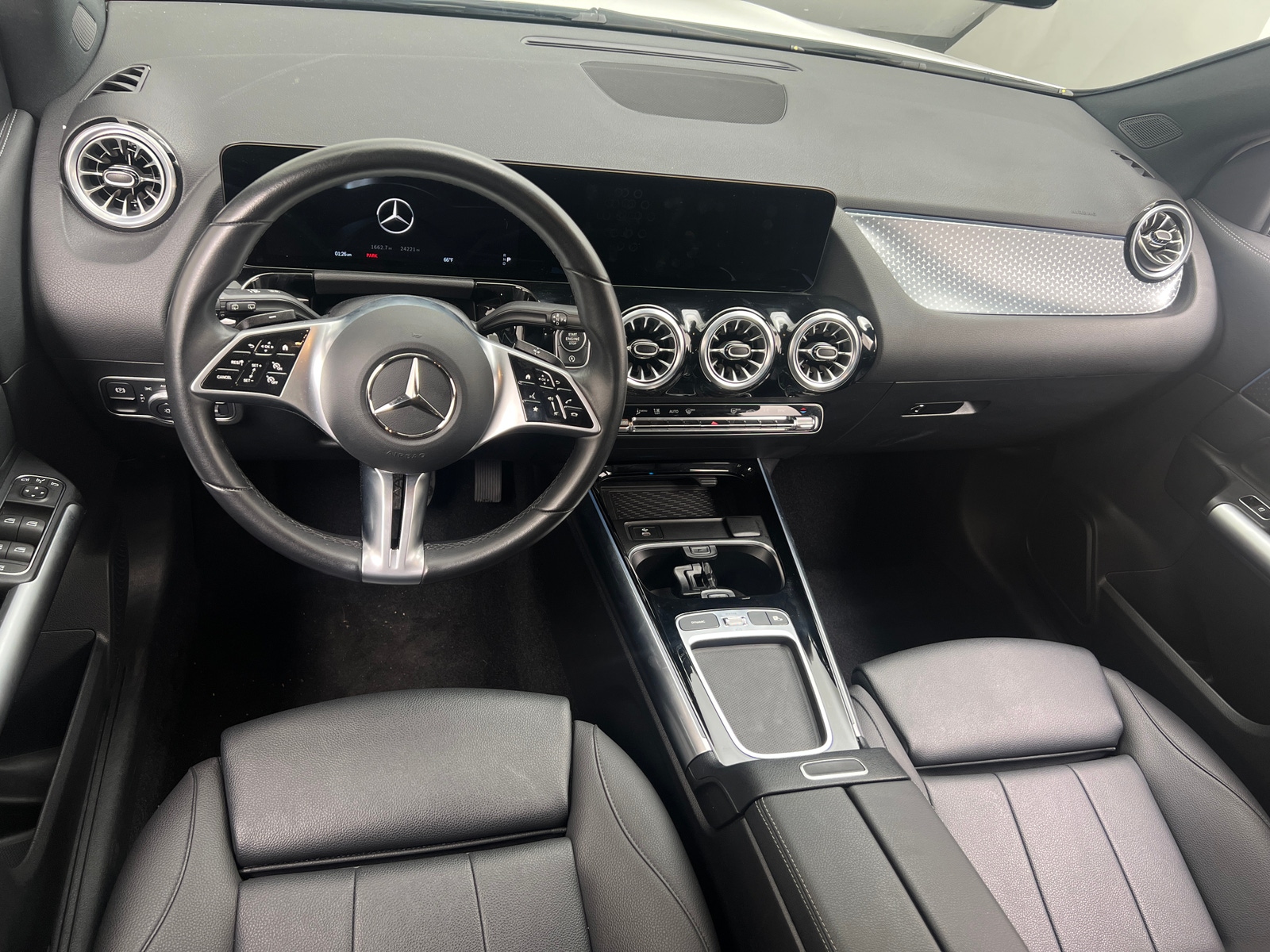 Thumbnail: 2025 Mercedes-Benz GLA - 2