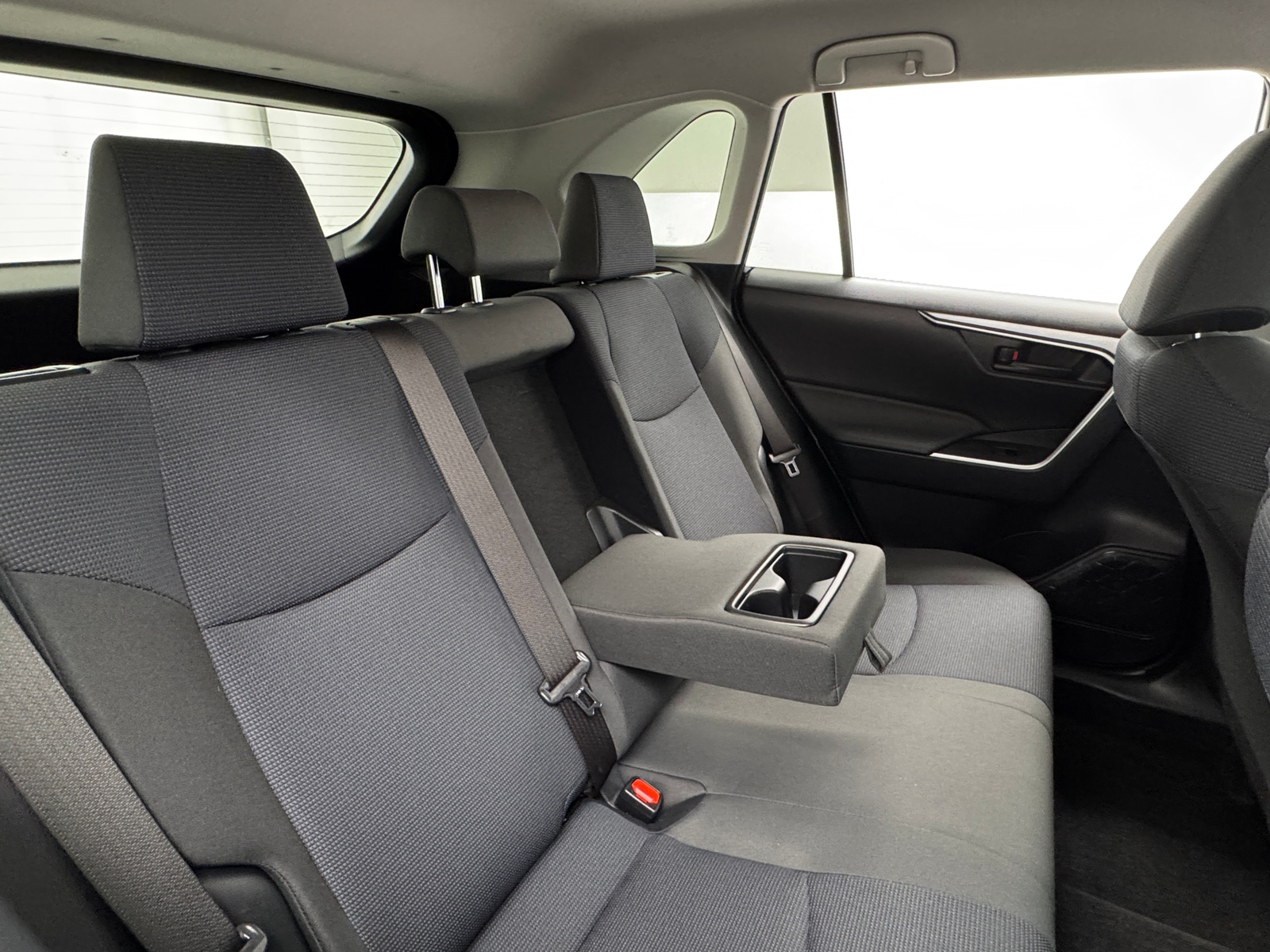 Thumbnail: 2020 Toyota RAV4 - 6