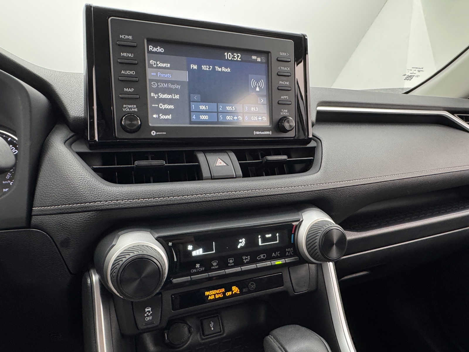 Thumbnail: 2020 Toyota RAV4 - 4