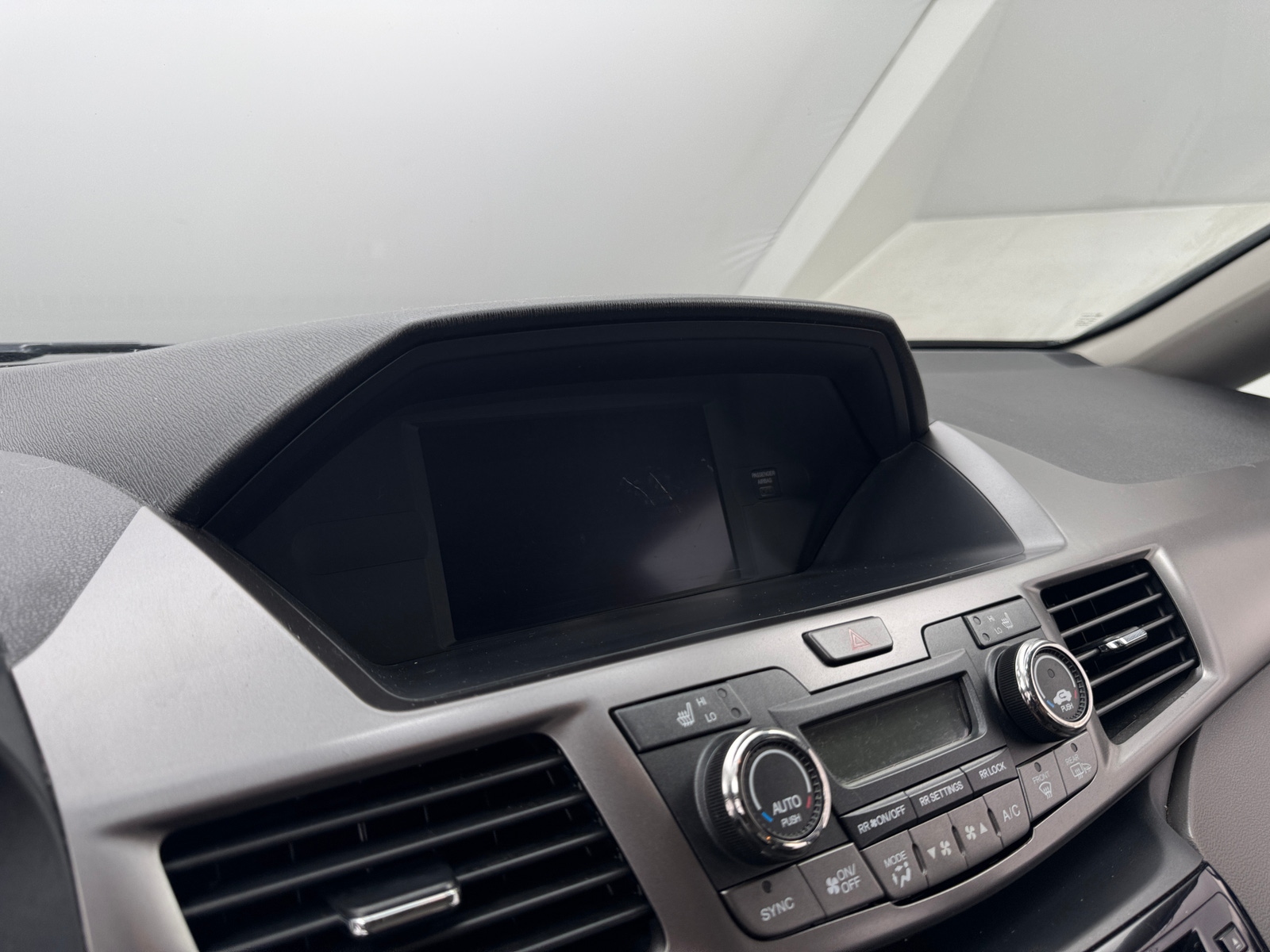 Thumbnail: 2015 Honda Odyssey - 3