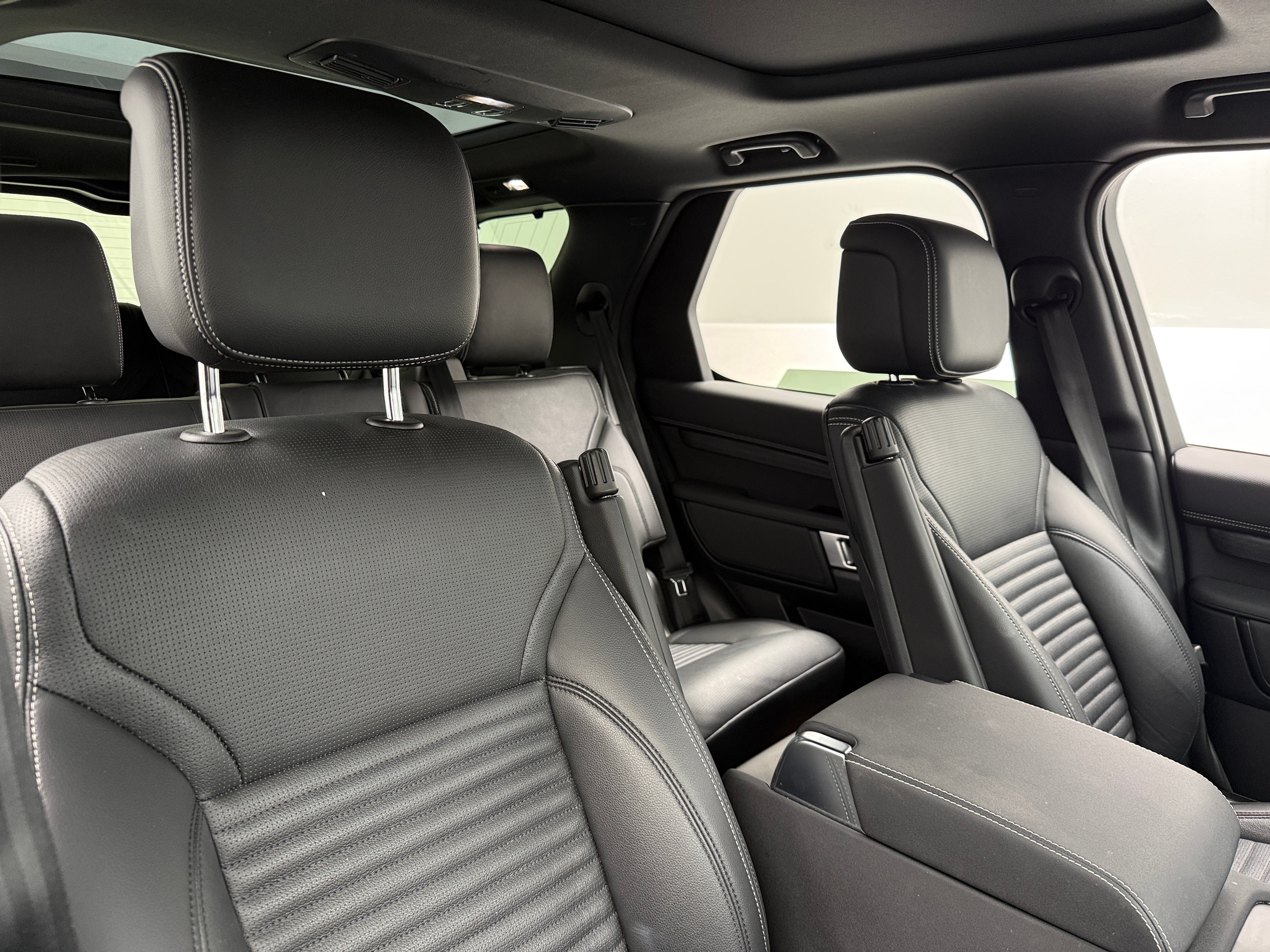 2023 Land Rover Discovery