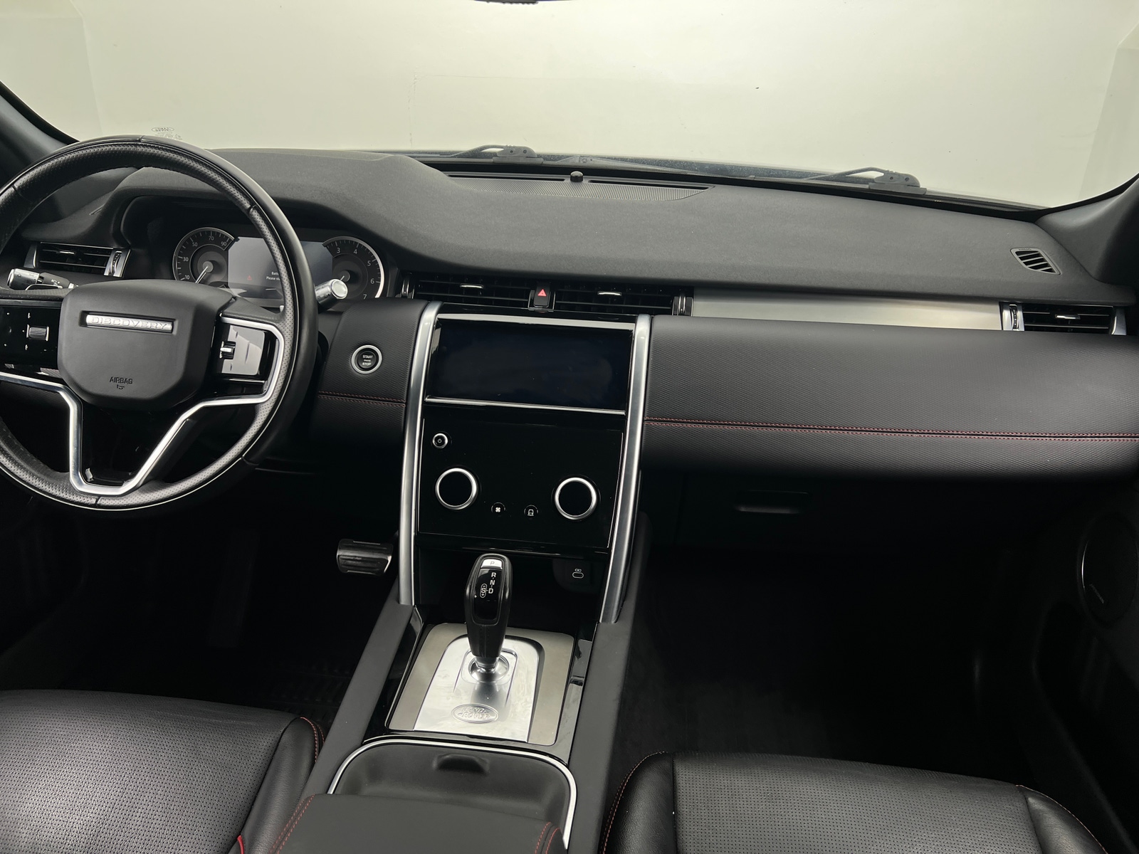 Thumbnail: 2021 Land Rover Discovery Sport - 2