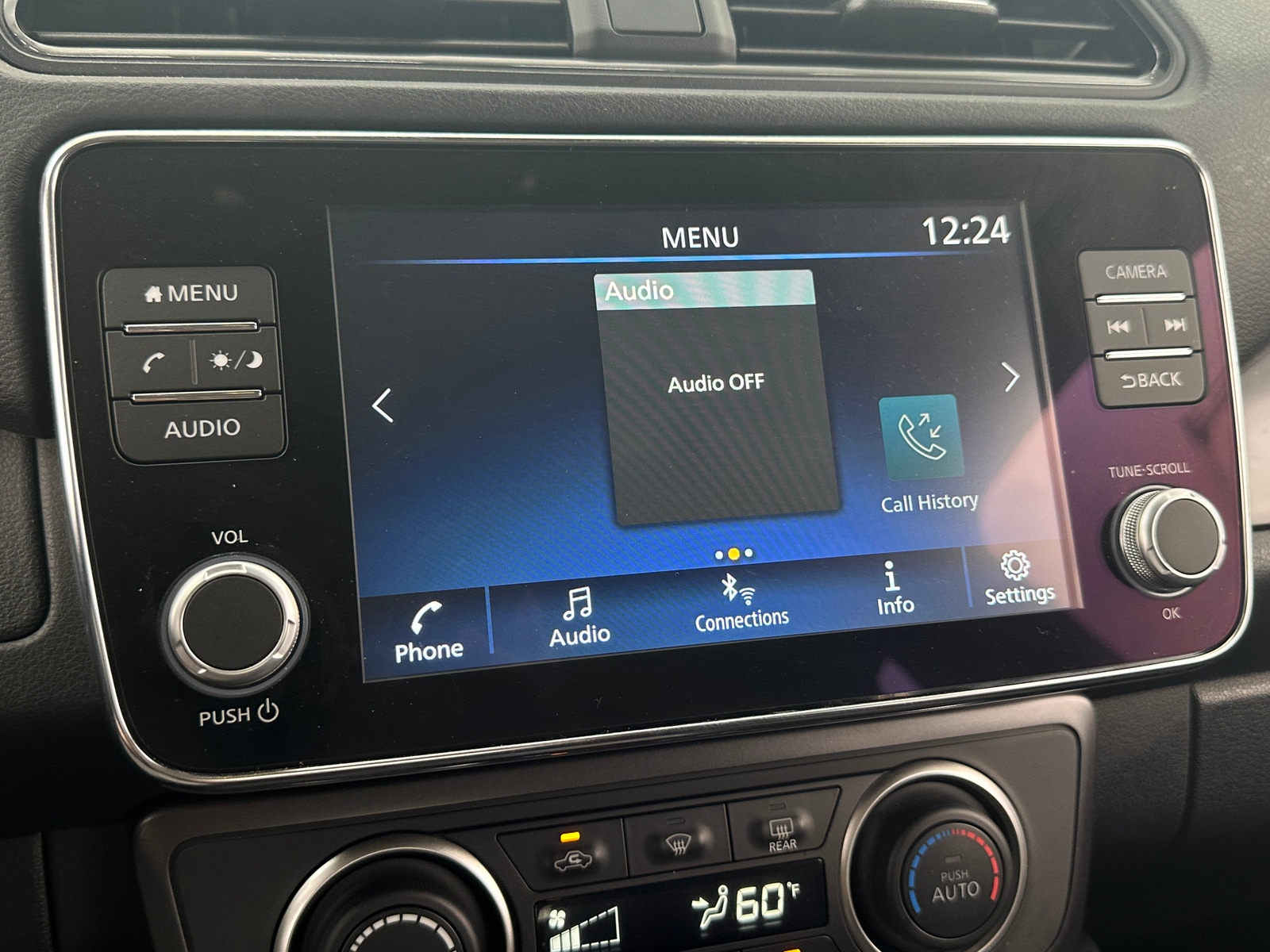 Thumbnail: 2023 Nissan Leaf - 4