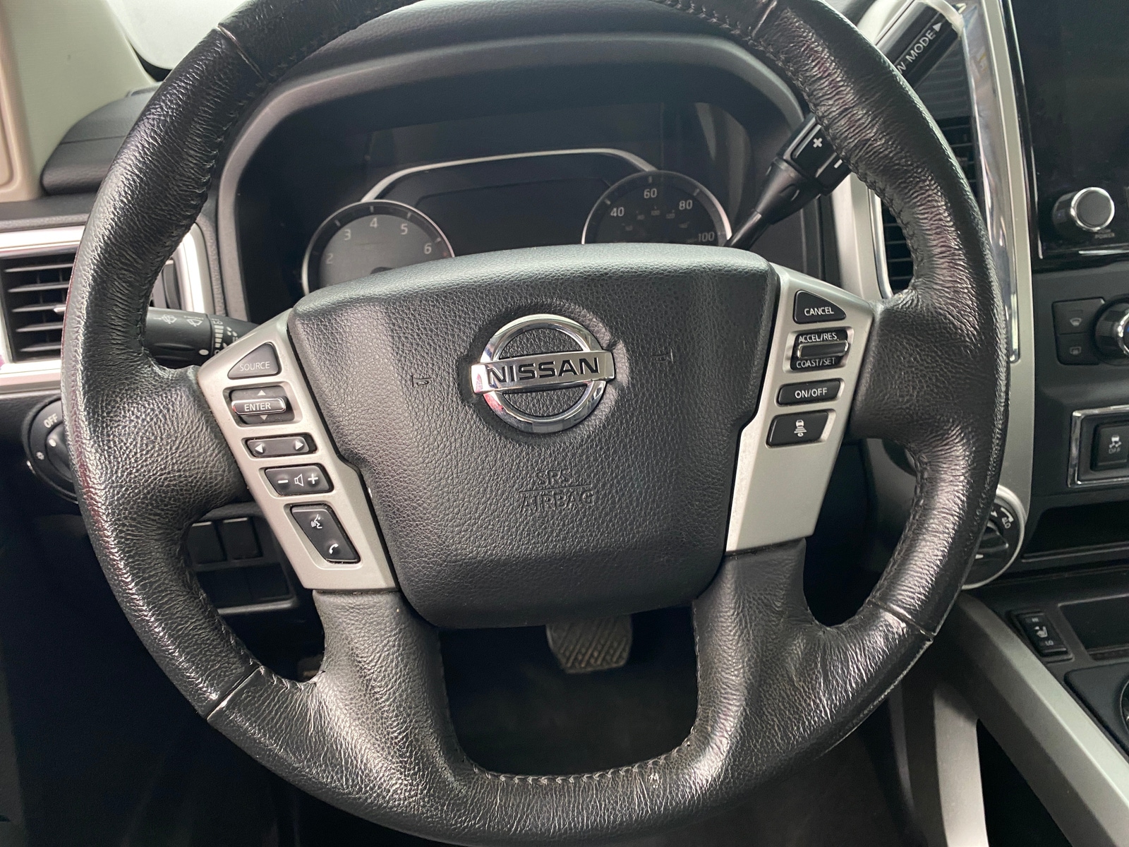 Thumbnail: 2020 Nissan Titan - 5