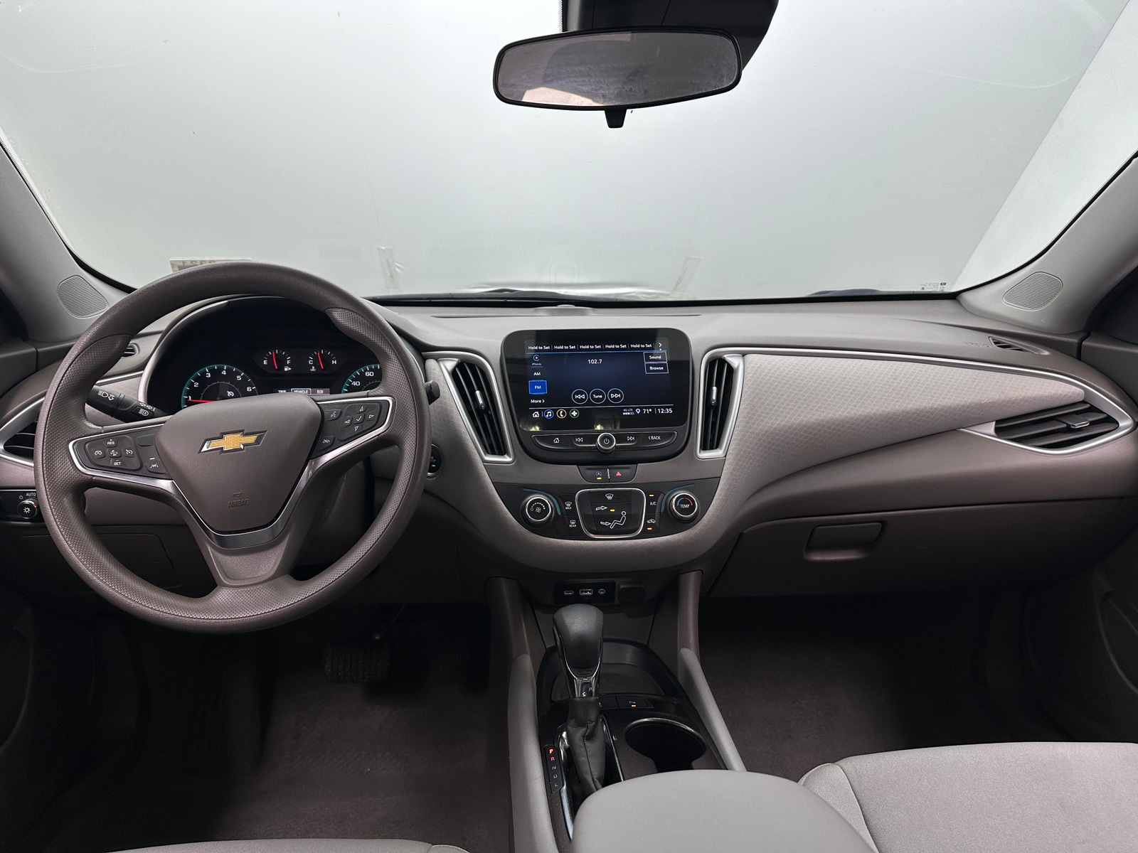 Thumbnail: 2024 Chevrolet Malibu - 3