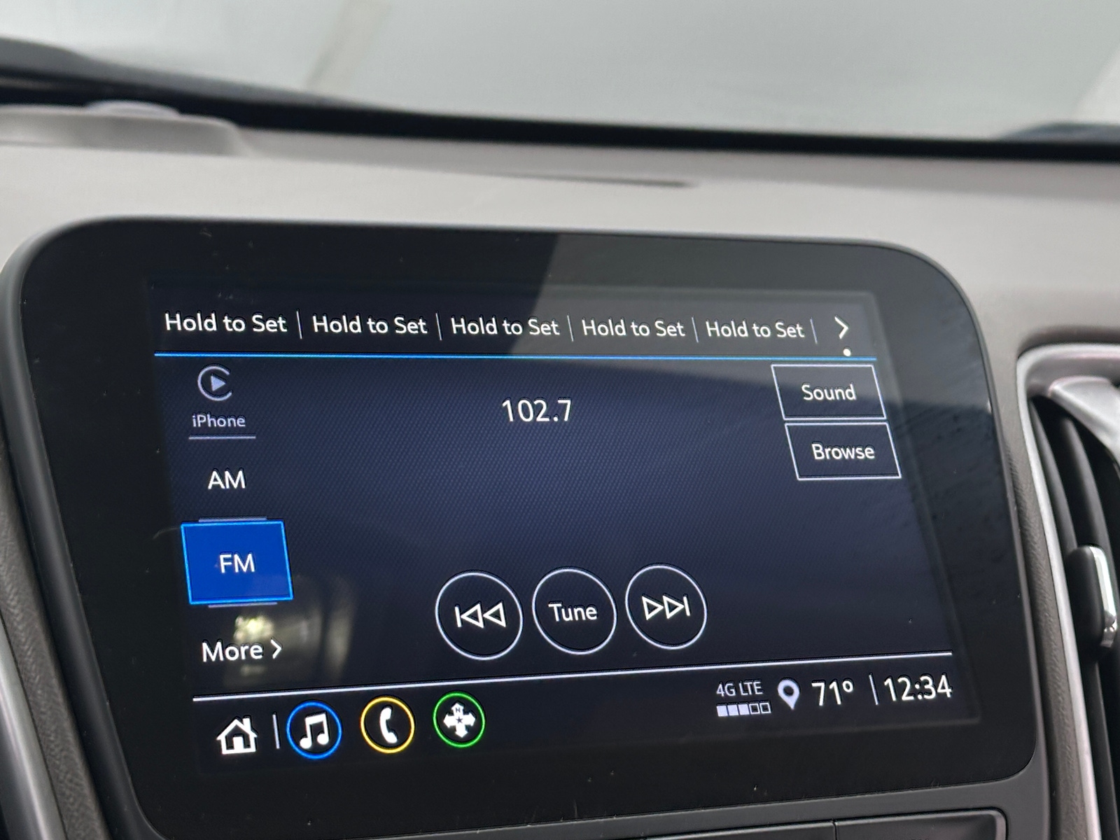 Thumbnail: 2024 Chevrolet Malibu - 4