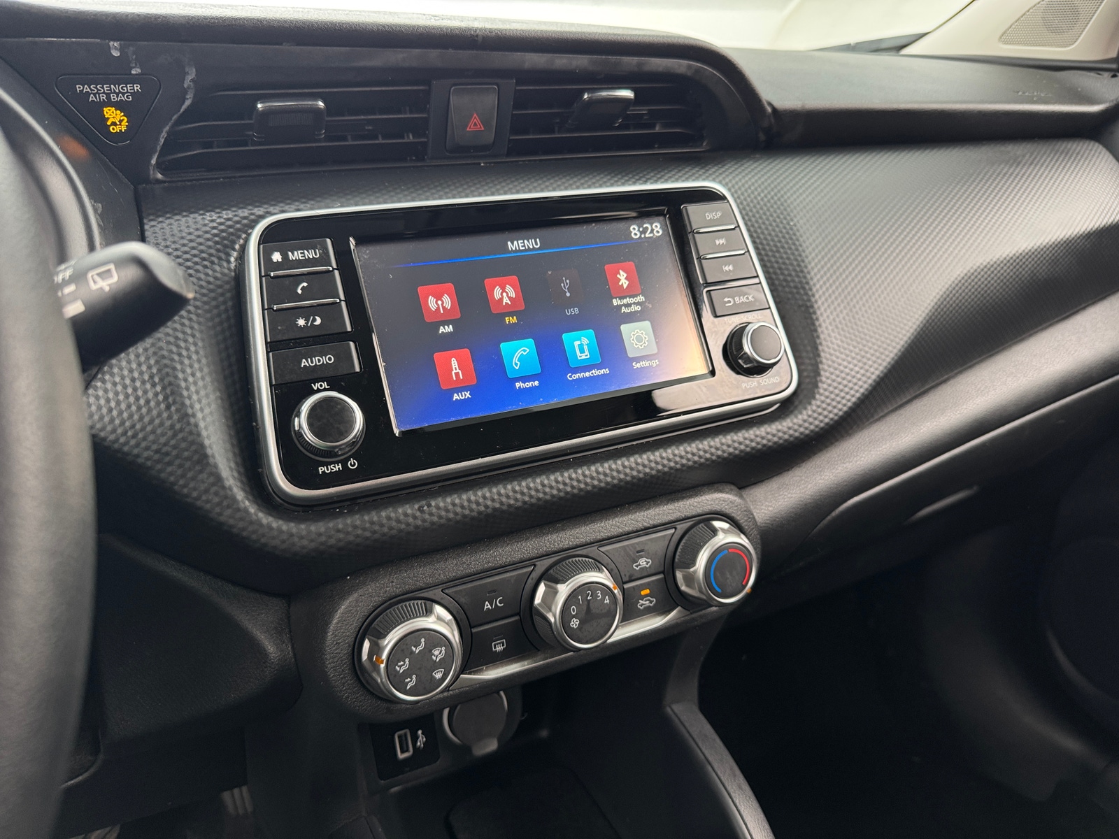 Thumbnail: 2024 Nissan Kicks - 4