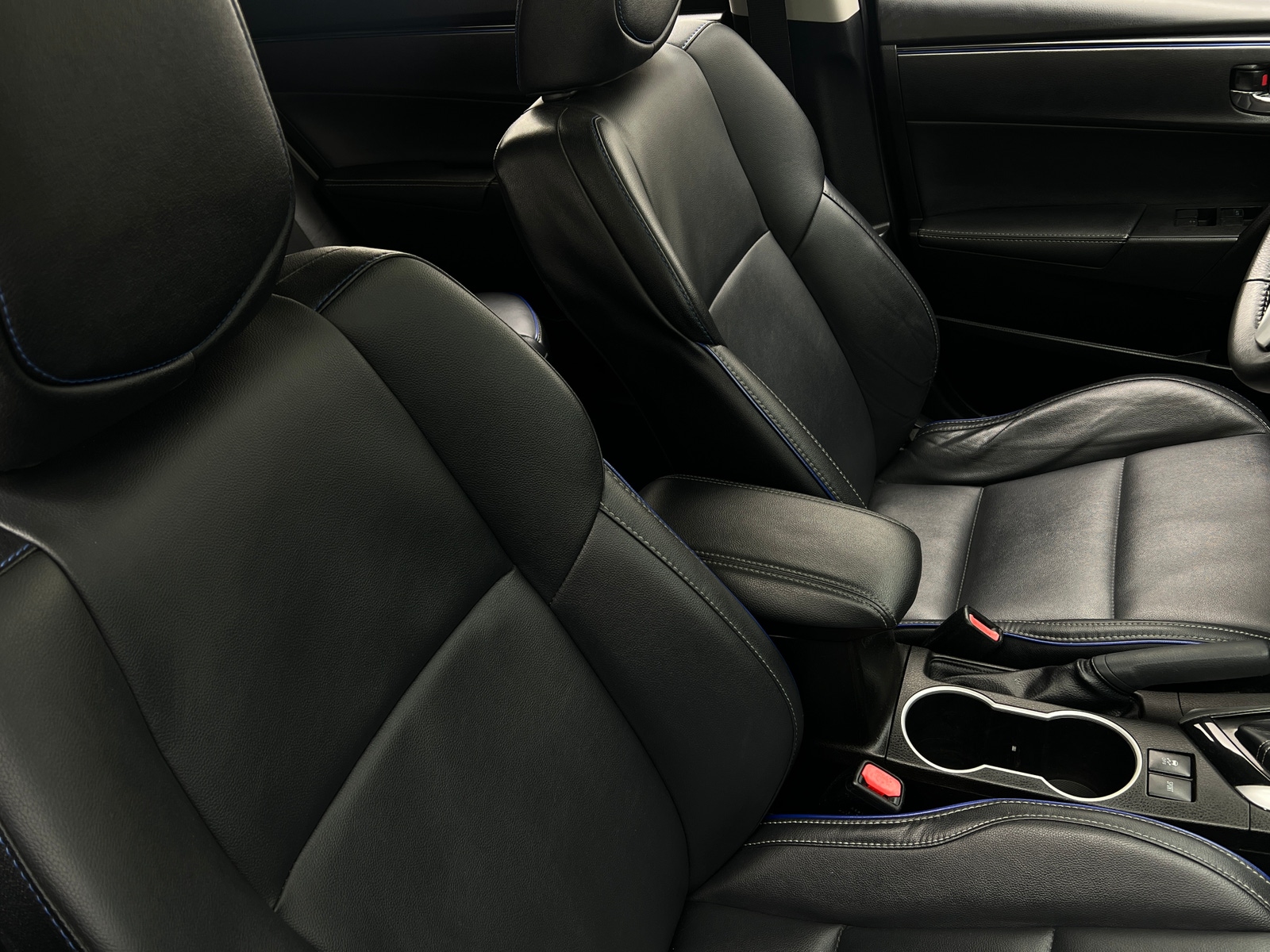 Thumbnail: 2018 Toyota Corolla - 2