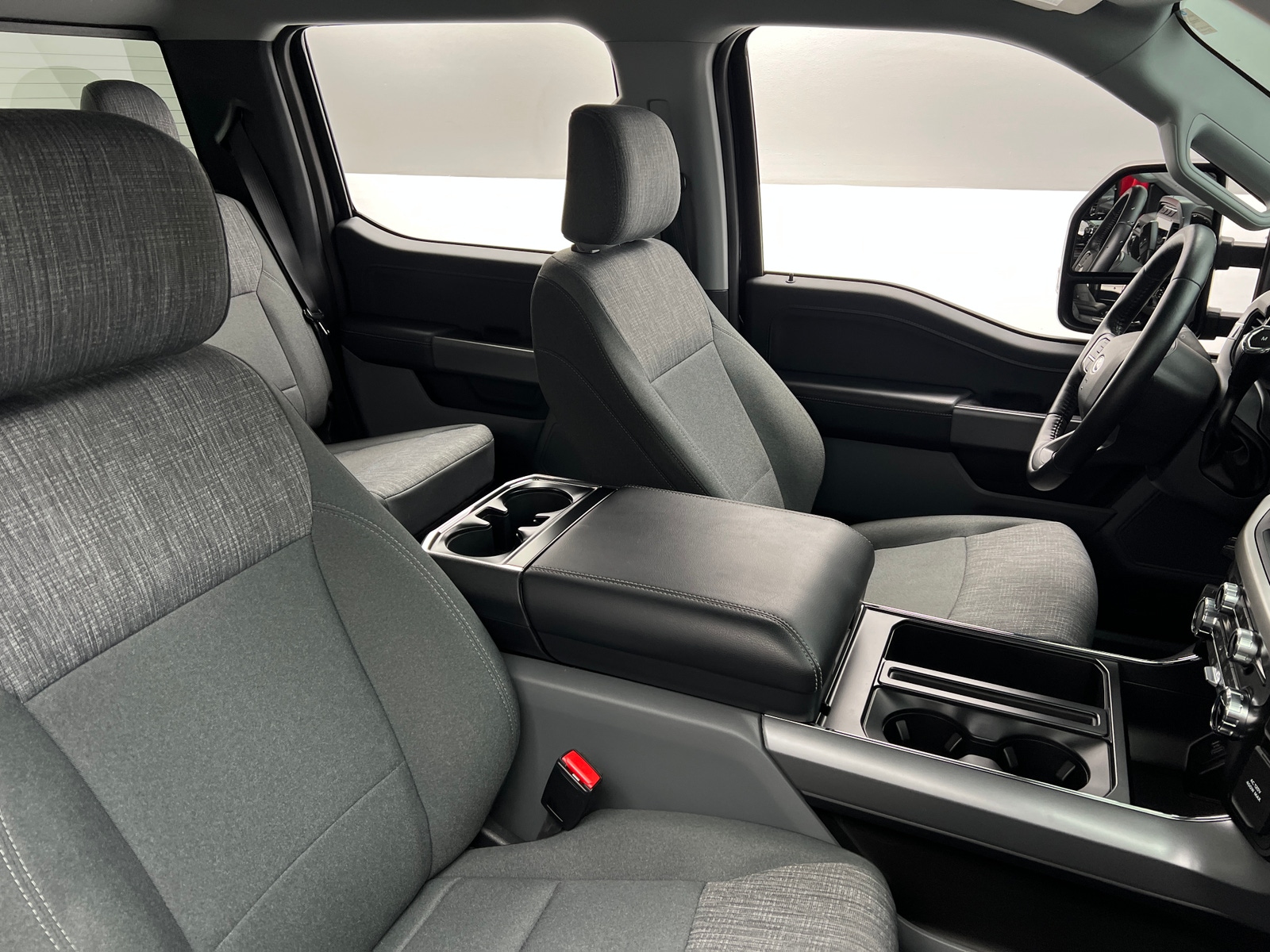 Thumbnail: 2022 Ford Econoline - 2