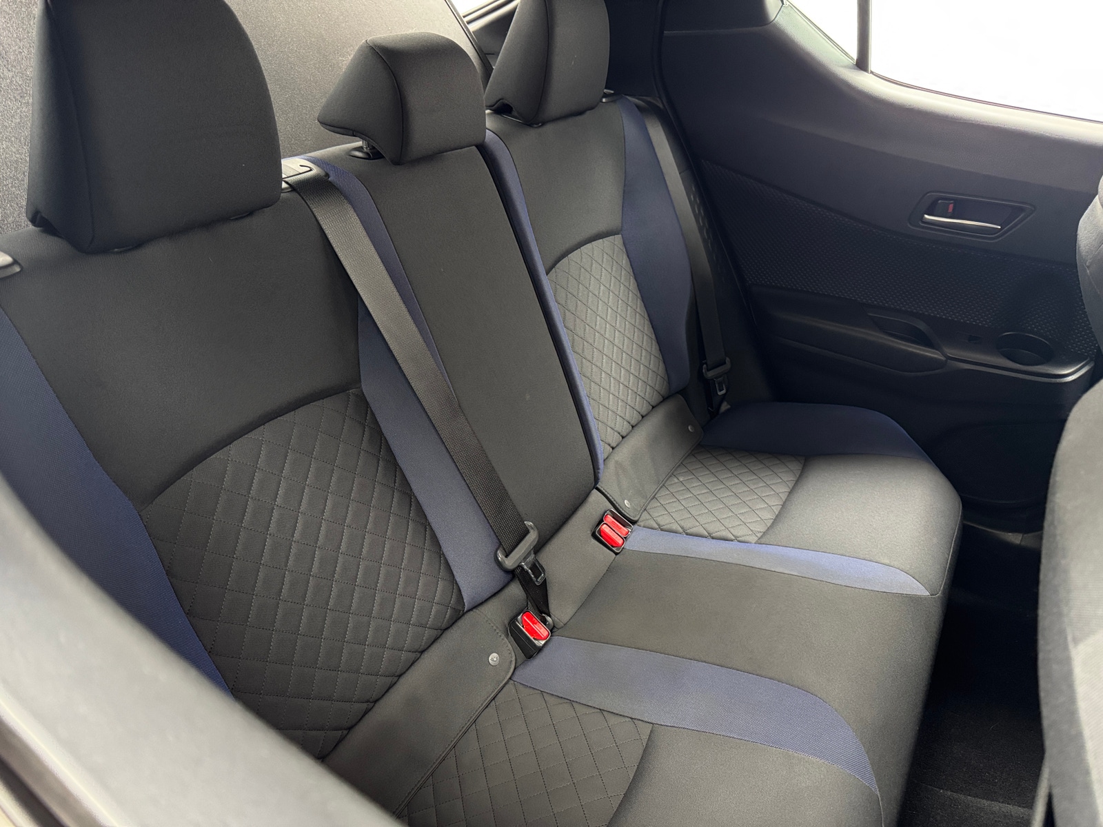 Thumbnail: 2020 Toyota C-HR - 6