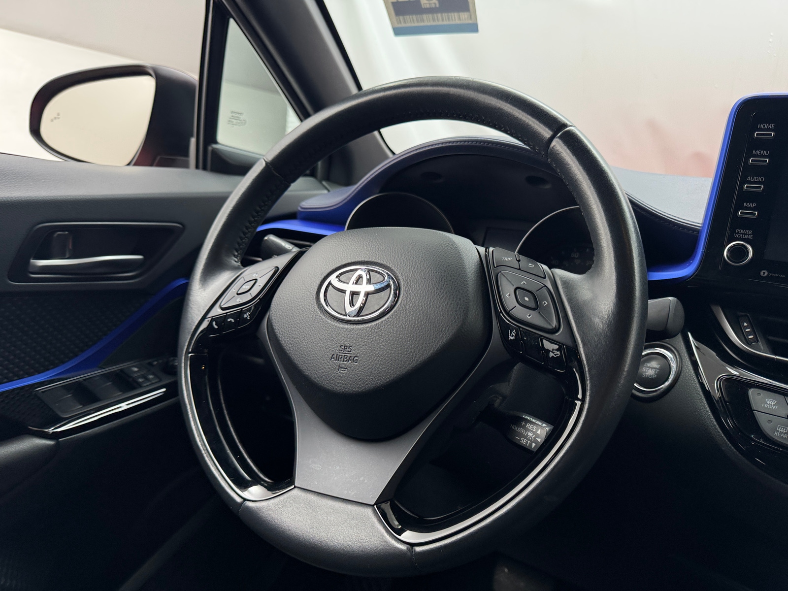 Thumbnail: 2020 Toyota C-HR - 5