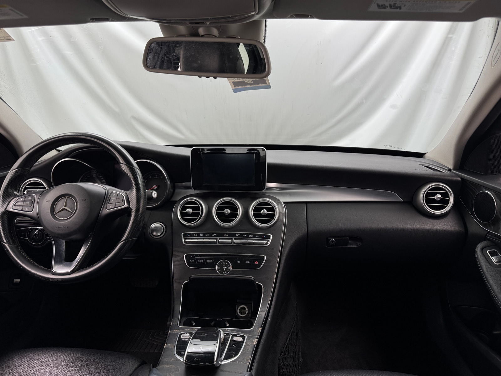 Thumbnail: 2016 Mercedes-Benz C-Class - 2