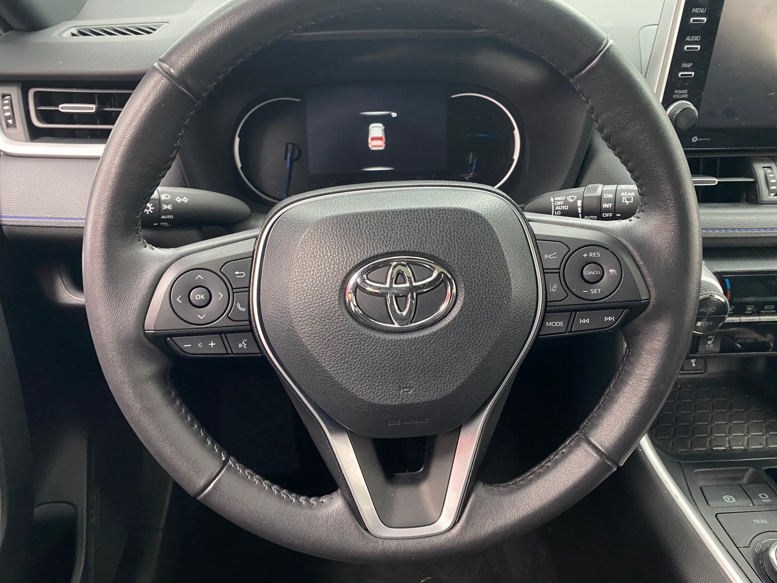 Thumbnail: 2022 Toyota RAV4 - 4